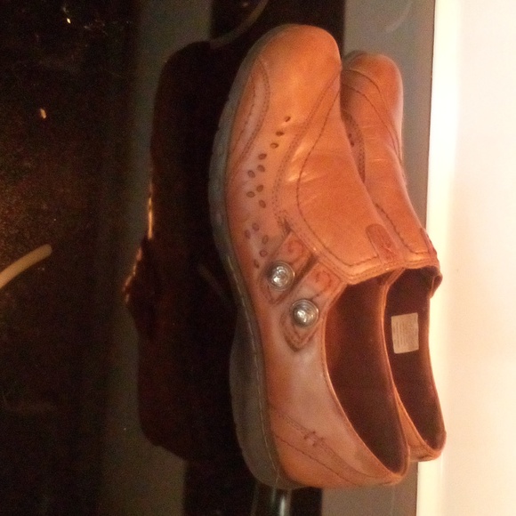 ROCKPORT Tru 365 Comfort Women's Sz. 8.5 Leather Brown Slip-ons (CH0507) - Picture 2 of 3